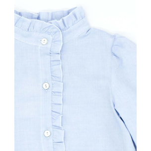 Camisa azul con volantes