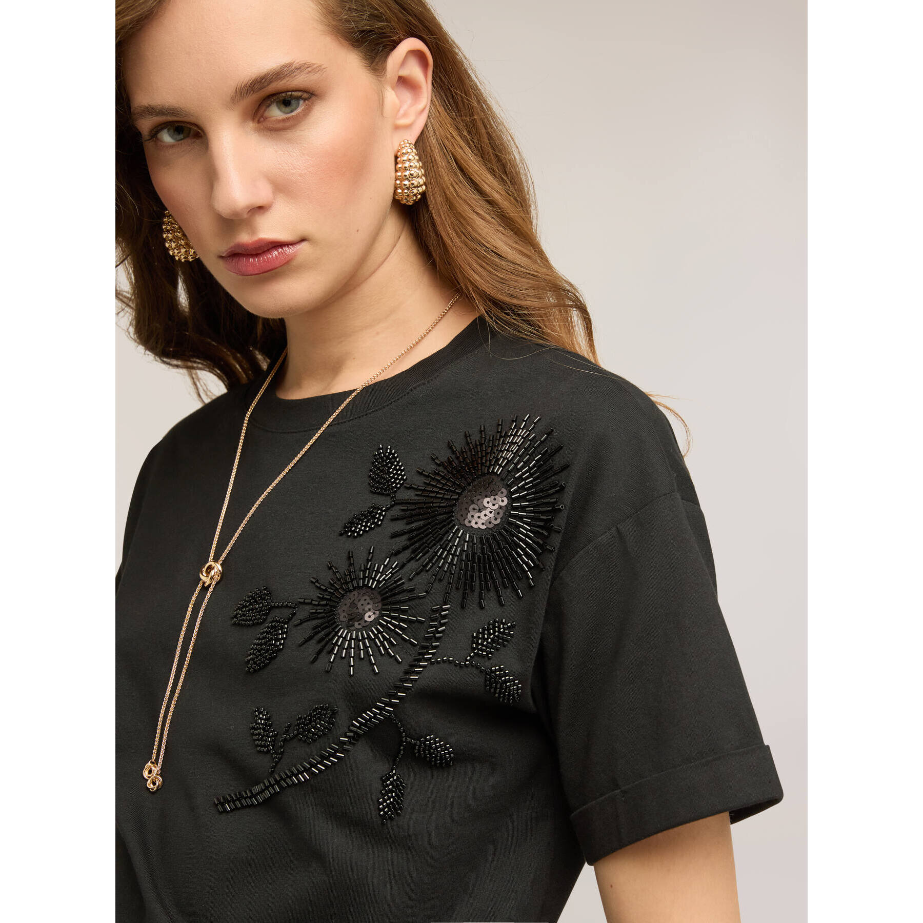 Motivi - Camiseta de jersey con aplicaciones florales - Negro