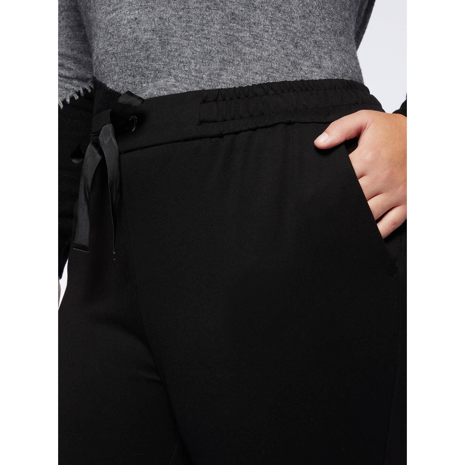 Fiorella Rubino - Pantaloni joggers in ECOVERO™ - Nero