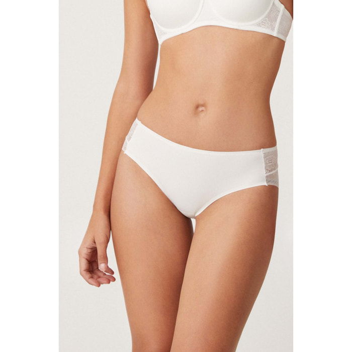 Mutandina midi invisibili con pizzo avorio