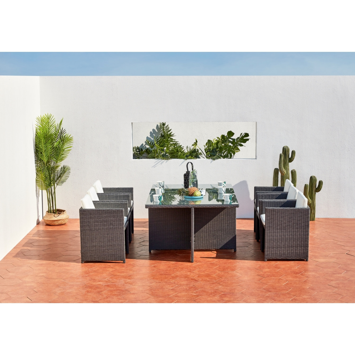 Table et chaises 6 places encastrables en résine gris-blanc REGINA