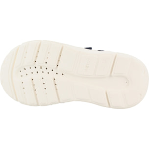 Zapatillas Niño de la marca GEOX  modelo B FLEXYPER MINI BOY AZUL