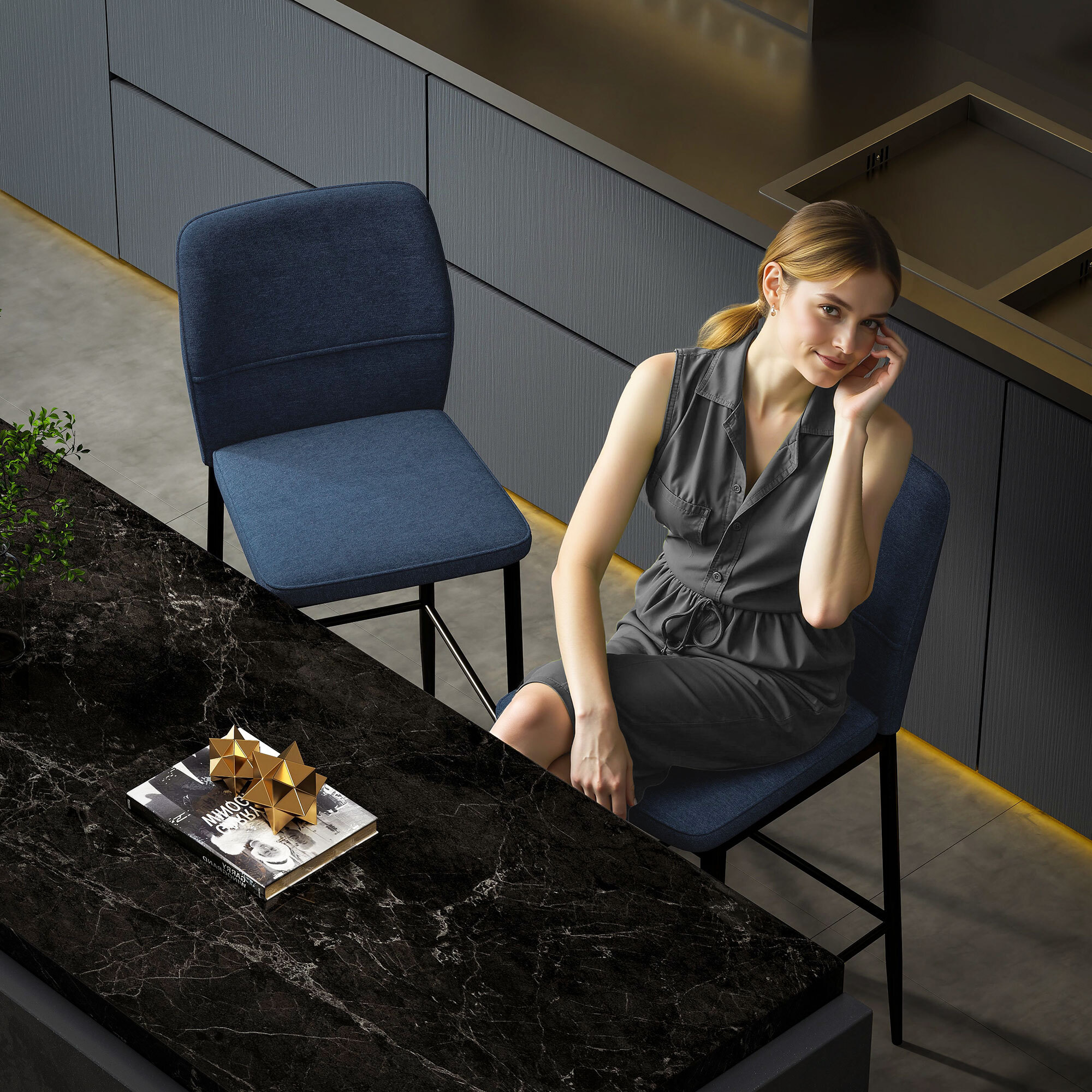 Juego de 2 Taburetes de Bar Taburetes Altos de Cocina con Respaldo y Reposapiés Tapizado en Terciopelo Marco de Acero Taburetes Altos Modernos para Comedor Mostrador Azul