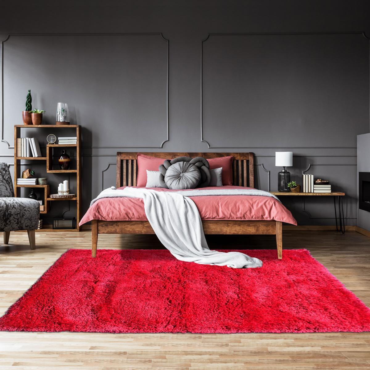 Tapis longs poils shaggy fait main motif uni TATI