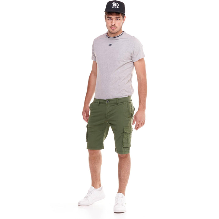 Shorts cargo minimalistas para hombre