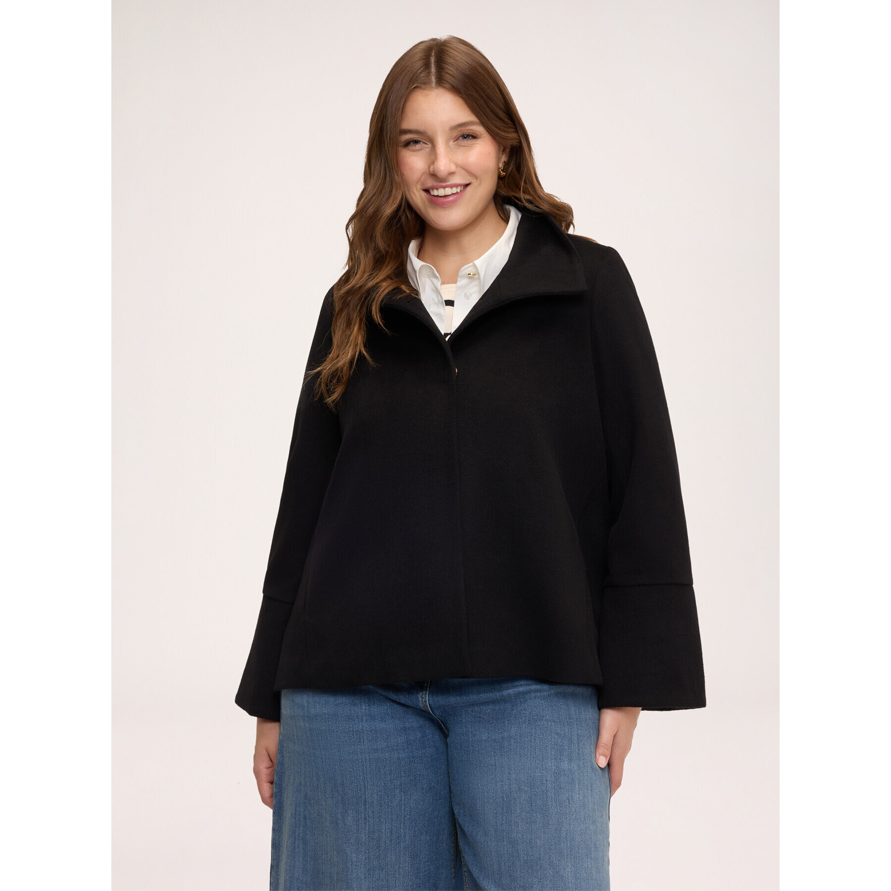 Fiorella Rubino - Cappa in panno misto lana con collo alto - Nero