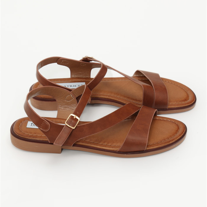 Sandali bassi in simil pelle