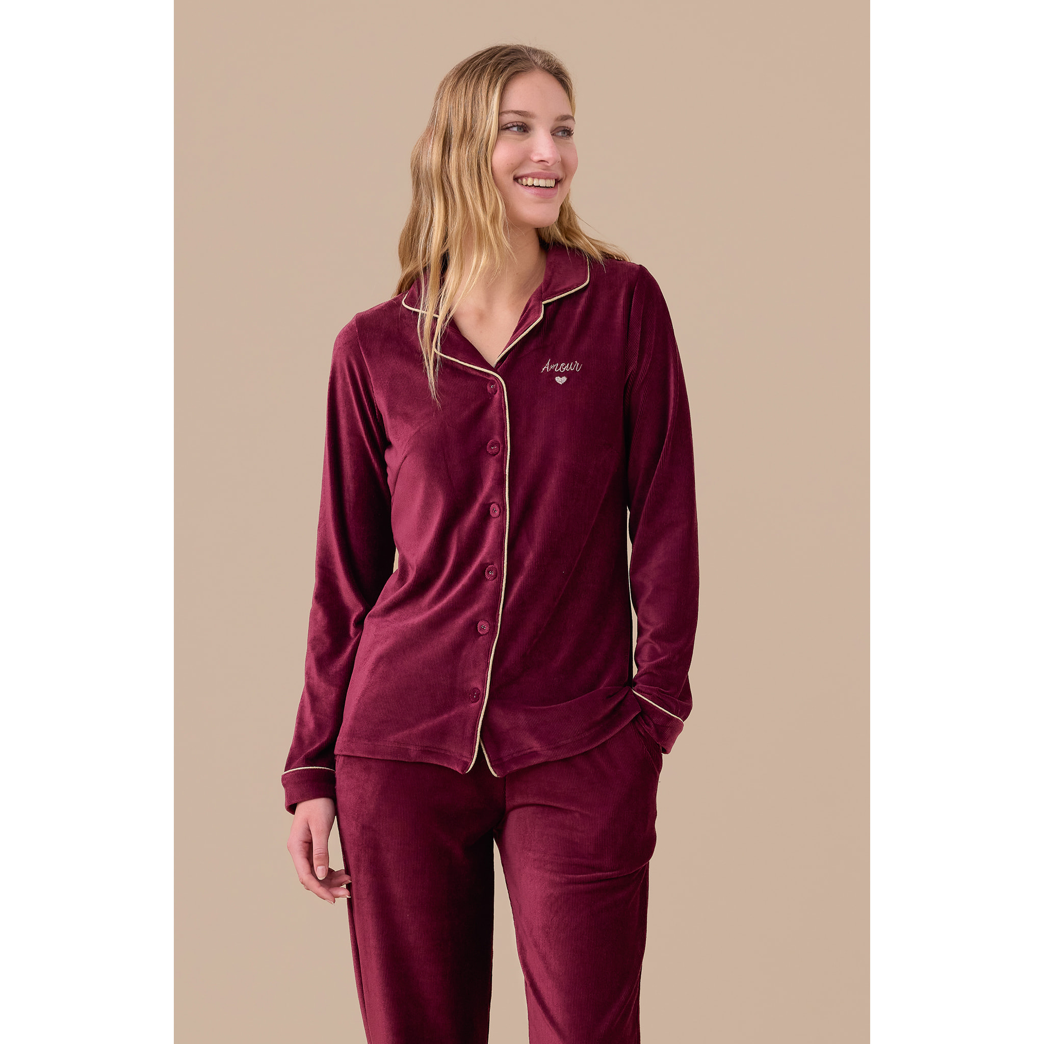 Pigiama donna ciniglia a coste articolo velvet. Noidinotte