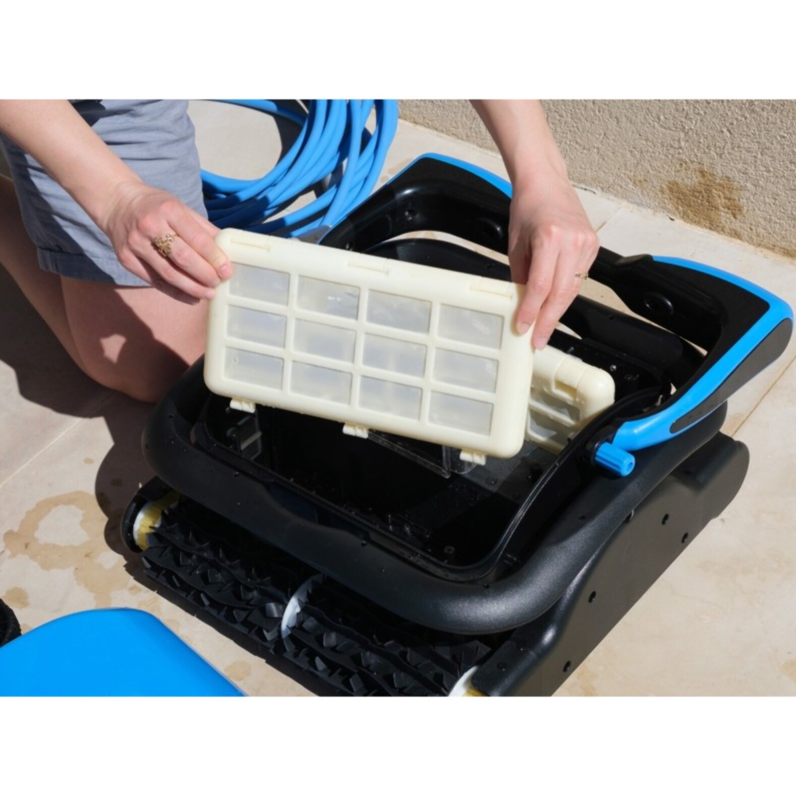 Bestway Robot piscine électrique Saphyr - nettoyage fond et parois - 6x12m max