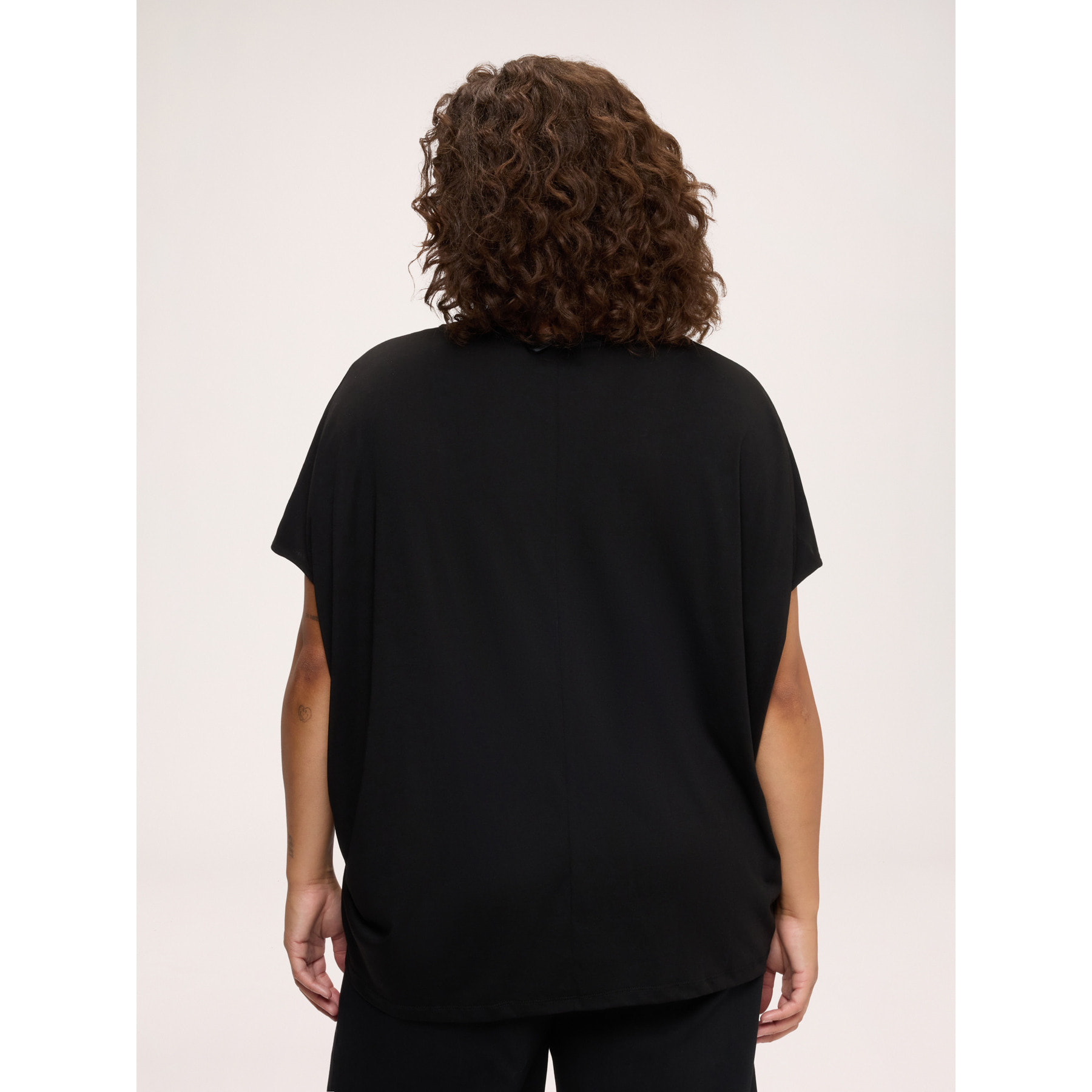 Fiorella Rubino - Camiseta de jersey con corazoncitos de estrás y perlas - Negro