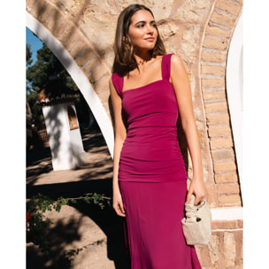 Vestido midi de tirantes con escote palabra de honor