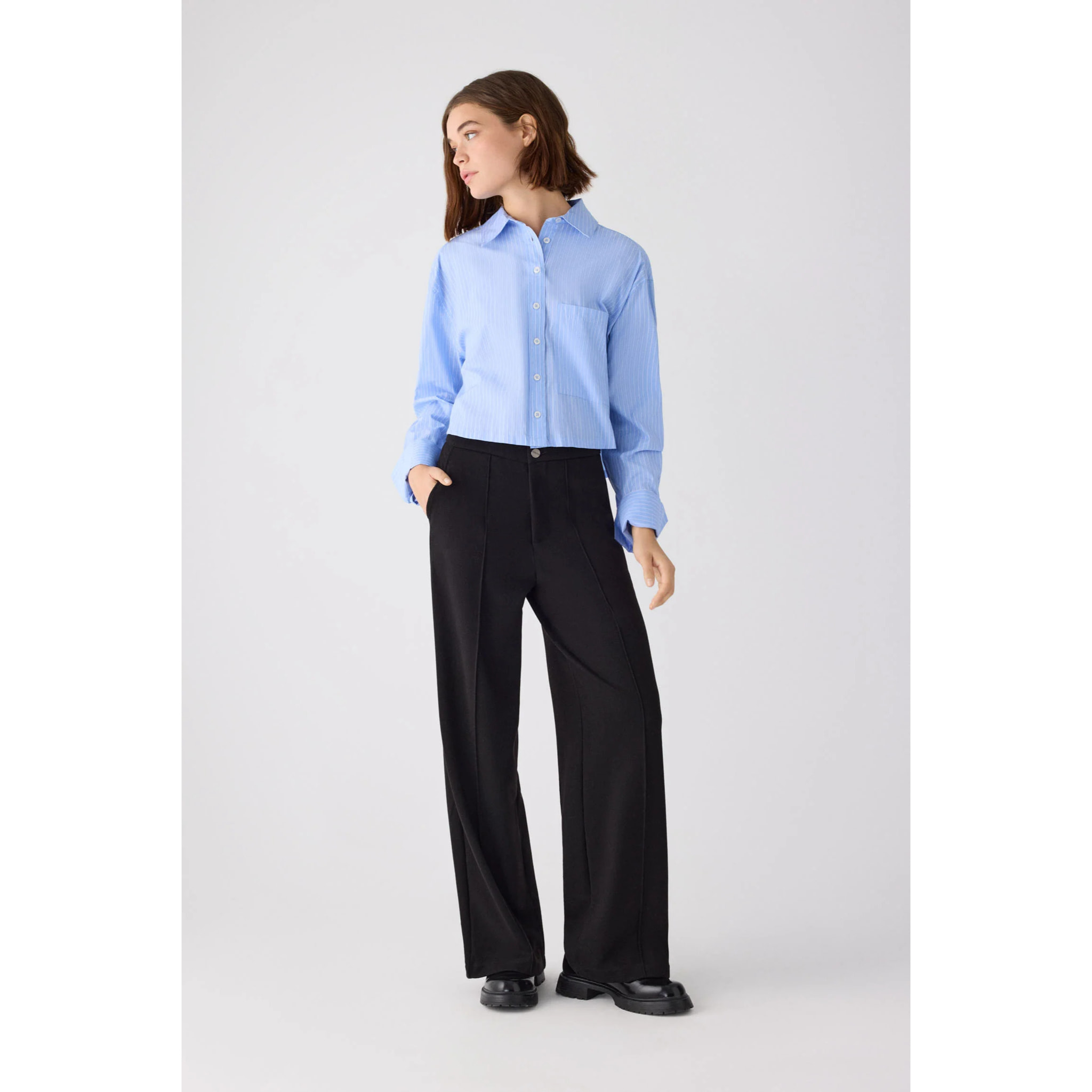 Pantalone comfort larghi