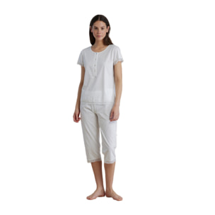 Pigiama donna in cotone con maniche corte, abbottonatura frontale e pantaloni capri con dettagli in pizzo articolo essential Noidinotte