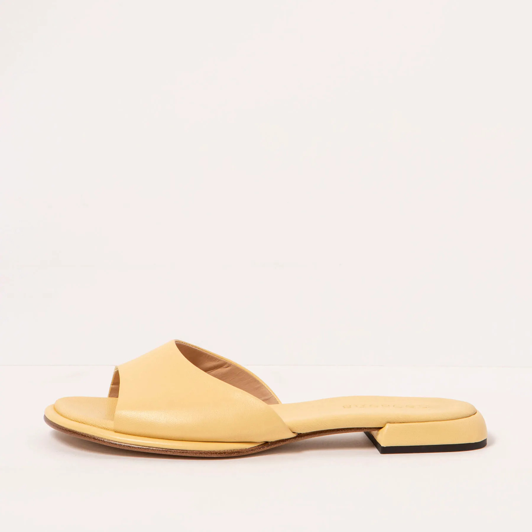 Sandalias S3153 NAPPA SUN LIGHT/ VALVIN color Sun light