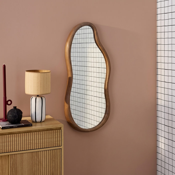 Miroir organique AUSTIN en bois d'hévéa. couleur noyer. 70 cm