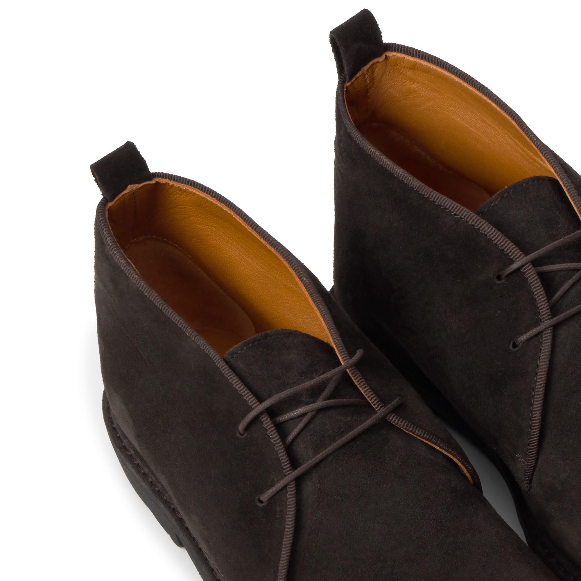 Desert boot Leo en serraje con cierre de cordones