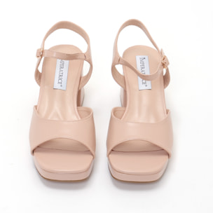 Sandali in simil pelle con tacco comodo