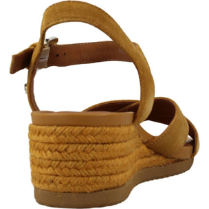 Sandalias Mujer de la marca GEOX  modelo D ISCHIA CORDA C Yellow