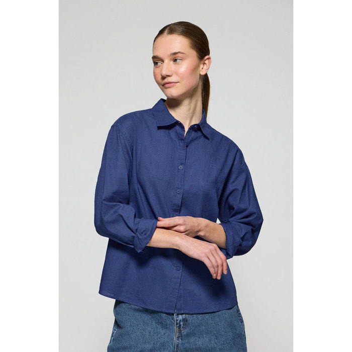 Camisa azul royal loose fit de lino y algodón con monograma bordado