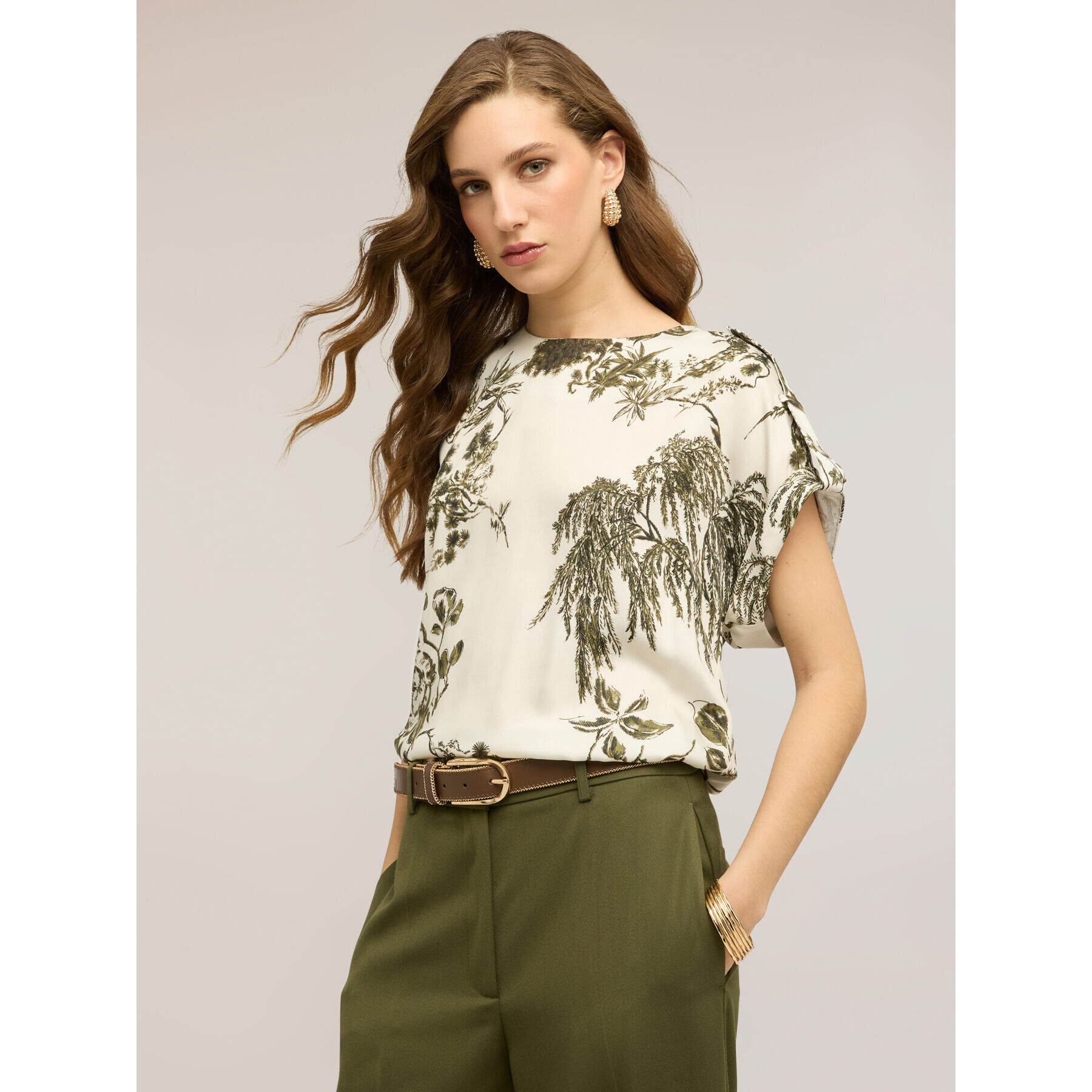 Motivi - Blusa de raso con estampado botánico - Verde militare