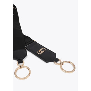 Tracolla in metallo con logo