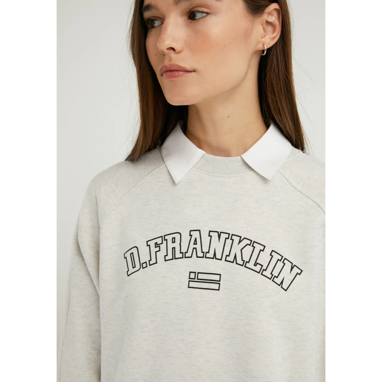 Sudadera de Mujer Varsity Oversized Crew Neck en Gris D.Franklin