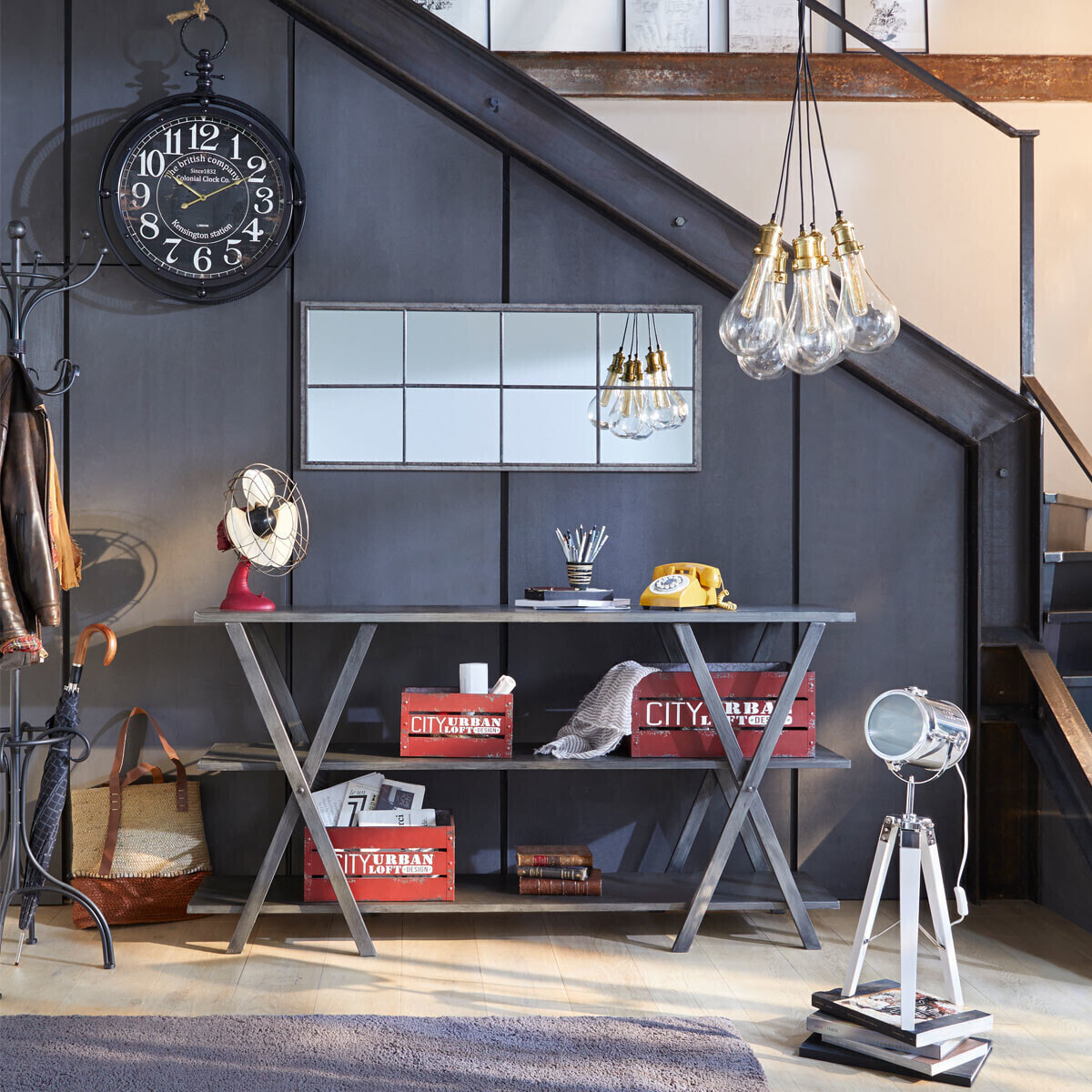 Lampe "Ebor" - noir et chrome - métal & bois H68 cm
