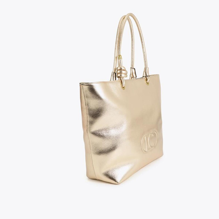Borsa shopper decostruita color oro con logo ovale in rilievo