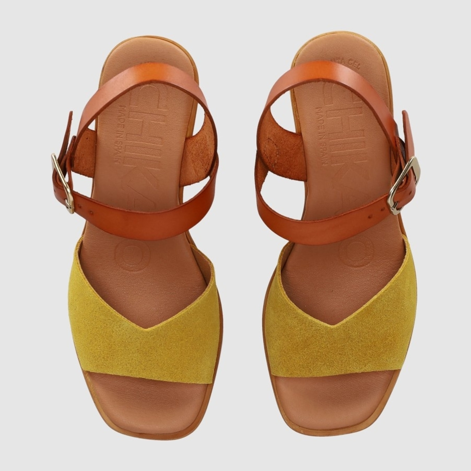 Sandalias de Serraje - Mostaza - Tacón: 6 cm