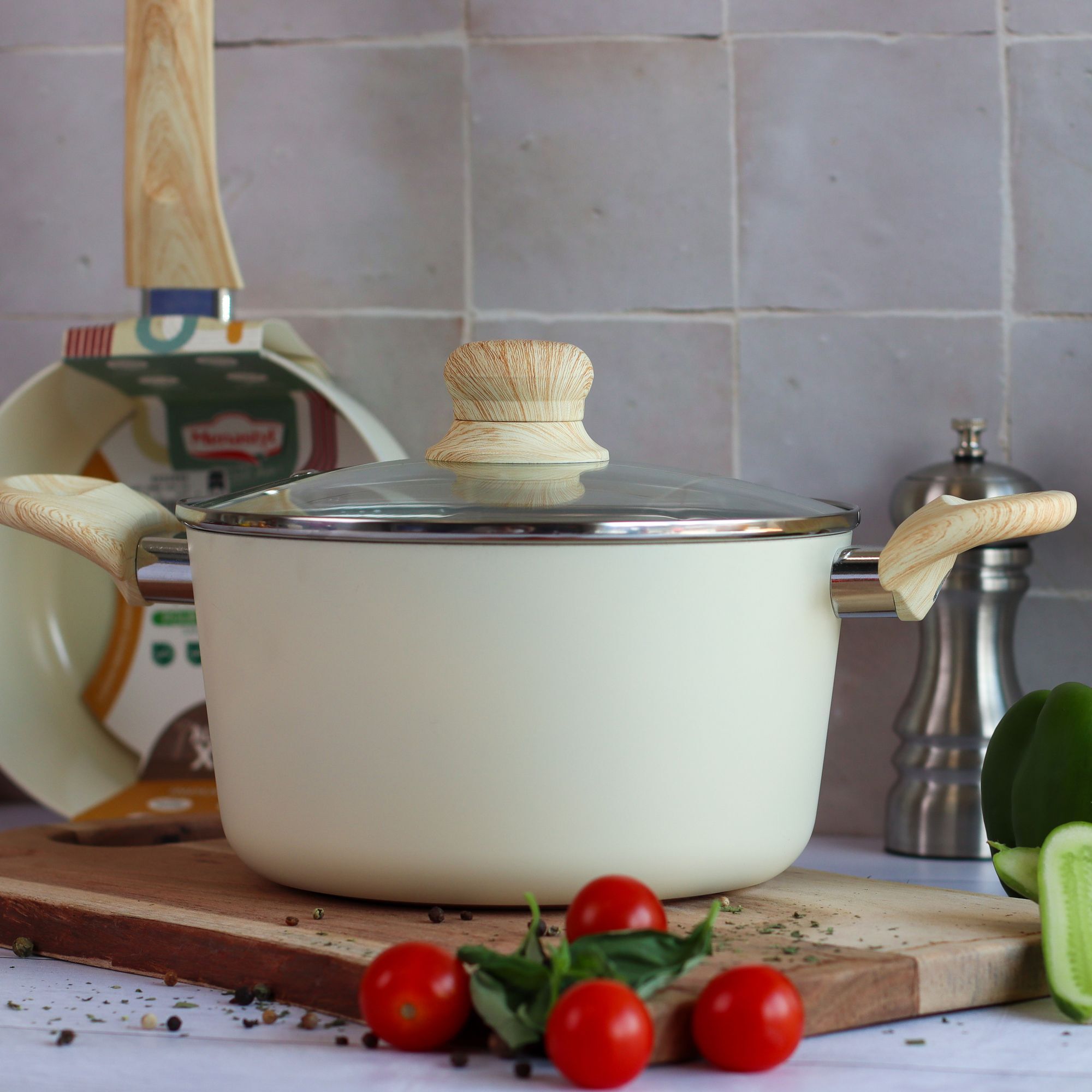 Faitout en revêtement céramique 20cm crème - tous feux COLORAMA