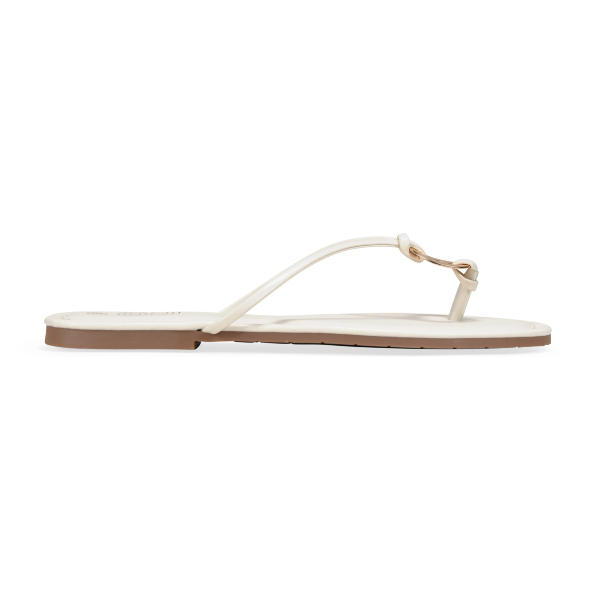 Sandalias de dedo beige planas con adorno metálico