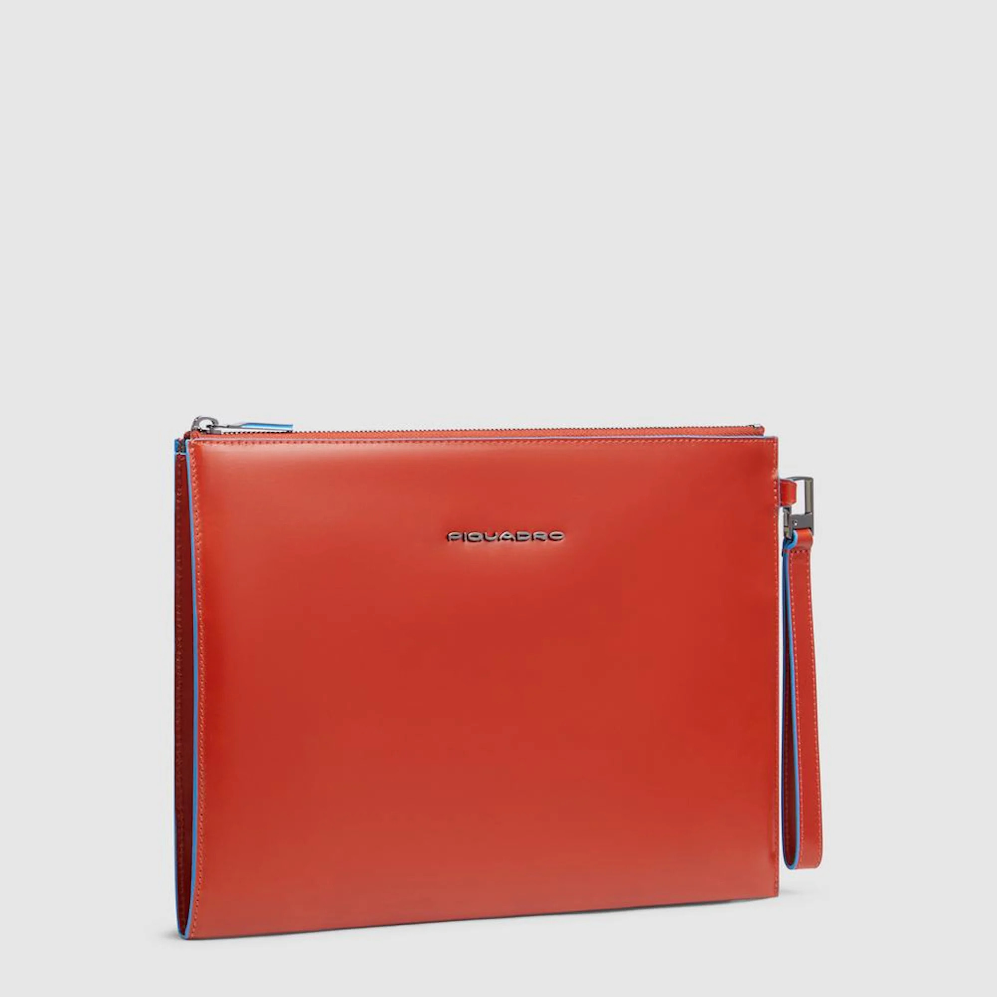 Piquadro Pochette porta iPad® in pelle con polsiera rimovibile e tasca per AirPods®