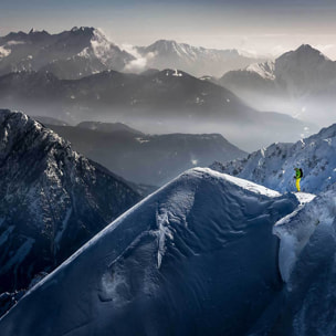 Affiche concentration sur les cîmes Affiche + cadre en bois - Noir