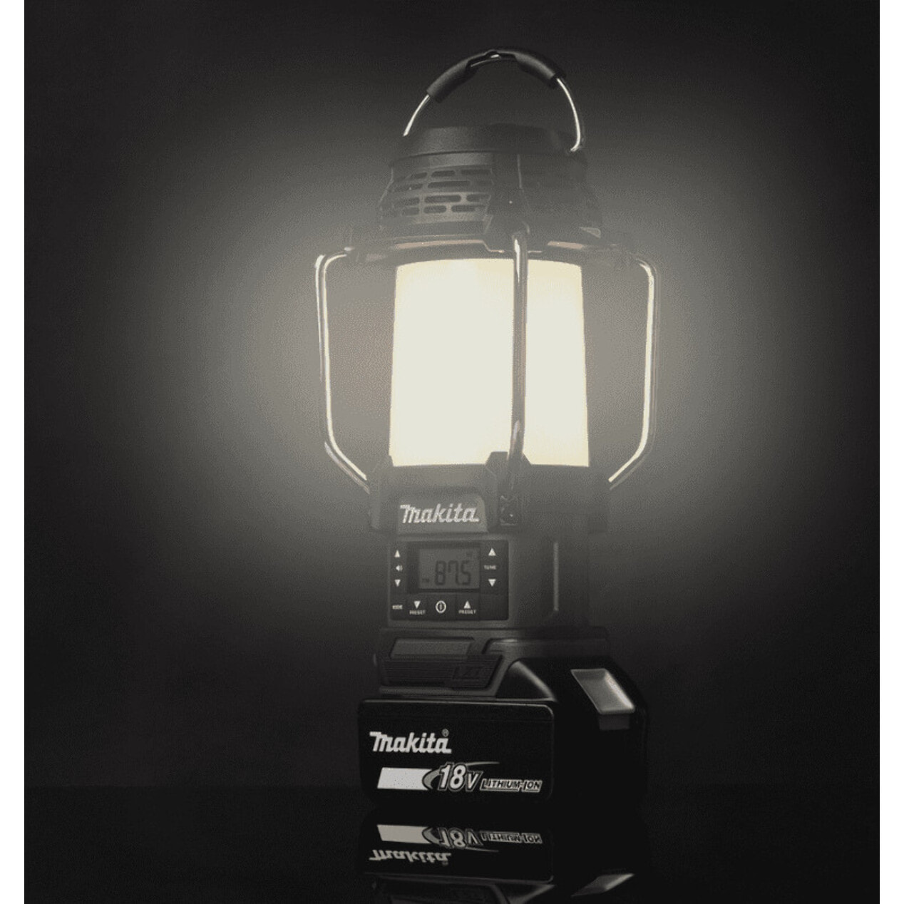 Radio avec lanterne sans fil led 14,4/18v LXT - MAKITA - Sans batterie, ni chargeur - DMR055