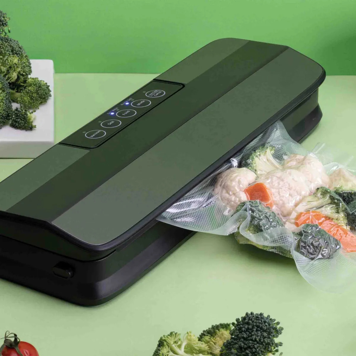 Envasadora al vacío JATA JEEV2240 para bolsas y rollos. Capacidad de la bomba: 4 l/min