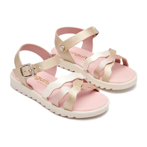 Sandalias Planas de Niña Planas en Dorado