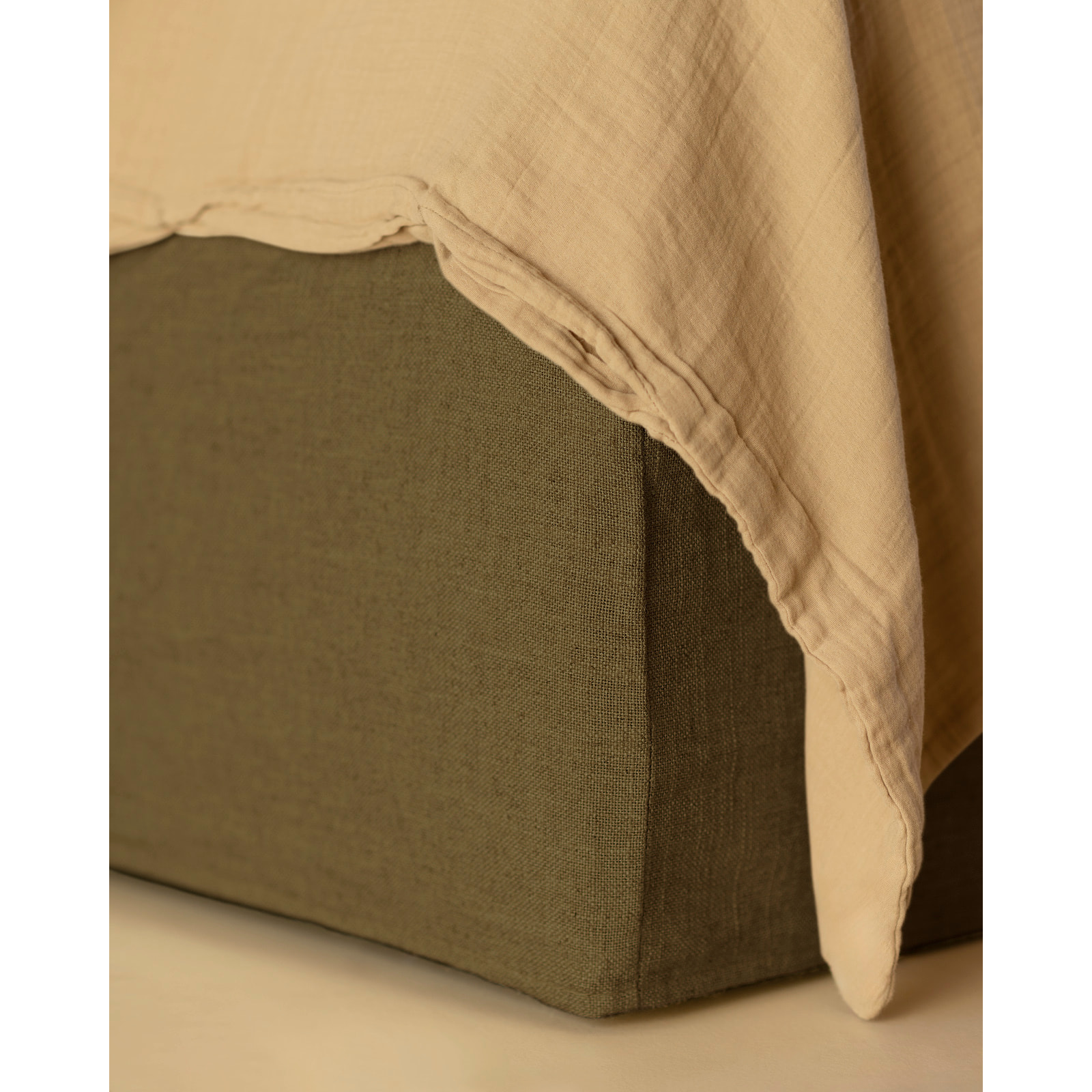 Cama con canapé desenfundable de lino verde para colchón de varias medidas