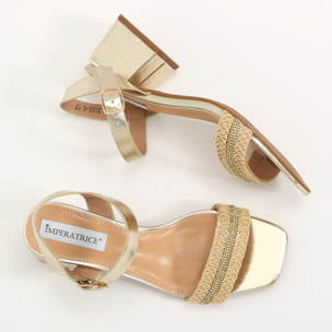 Sandali in simil pelle con tacco comodo quadrato ed applicazione strass