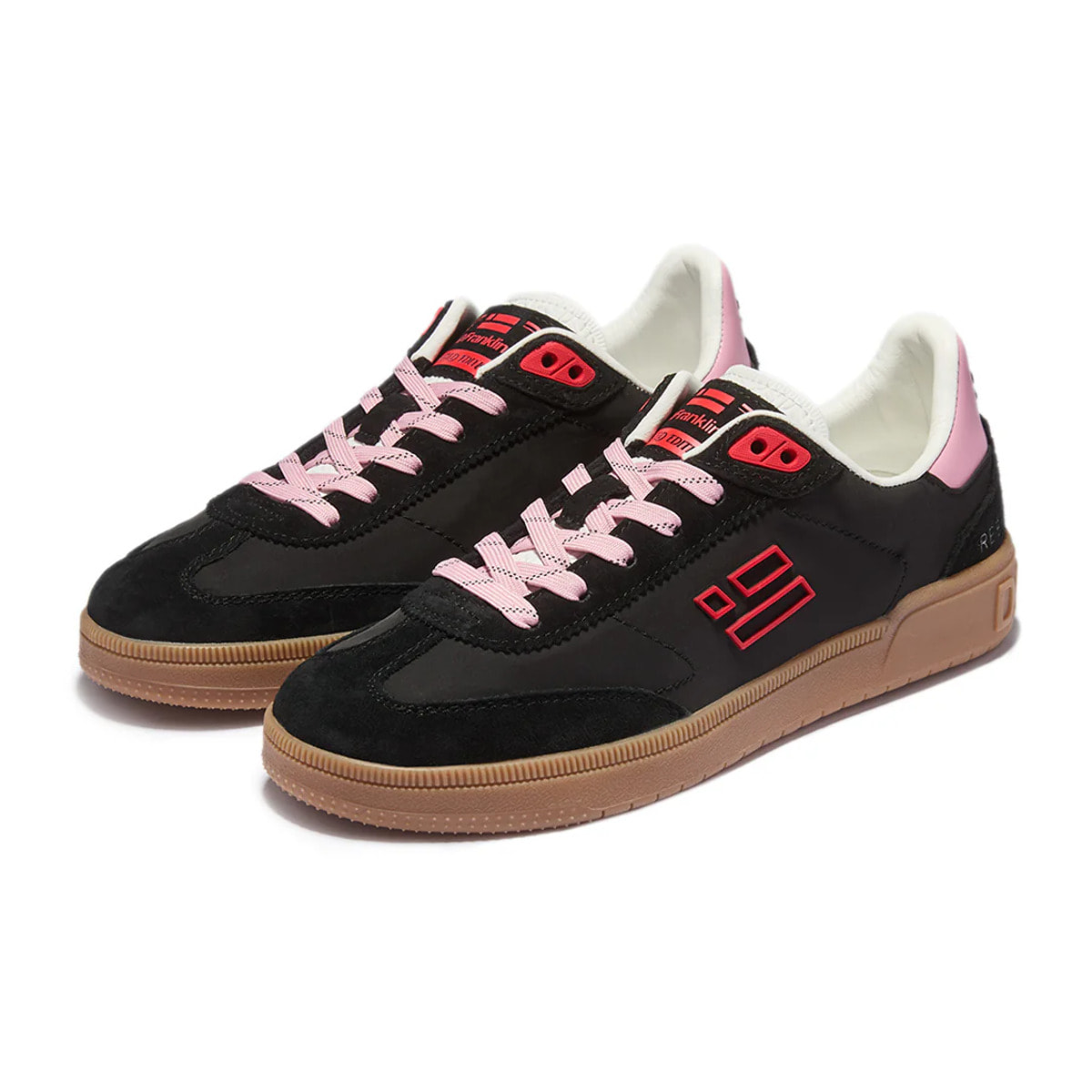 Zapatillas Bajas de Mujer Rebel Love Edición San Valentín en Negro