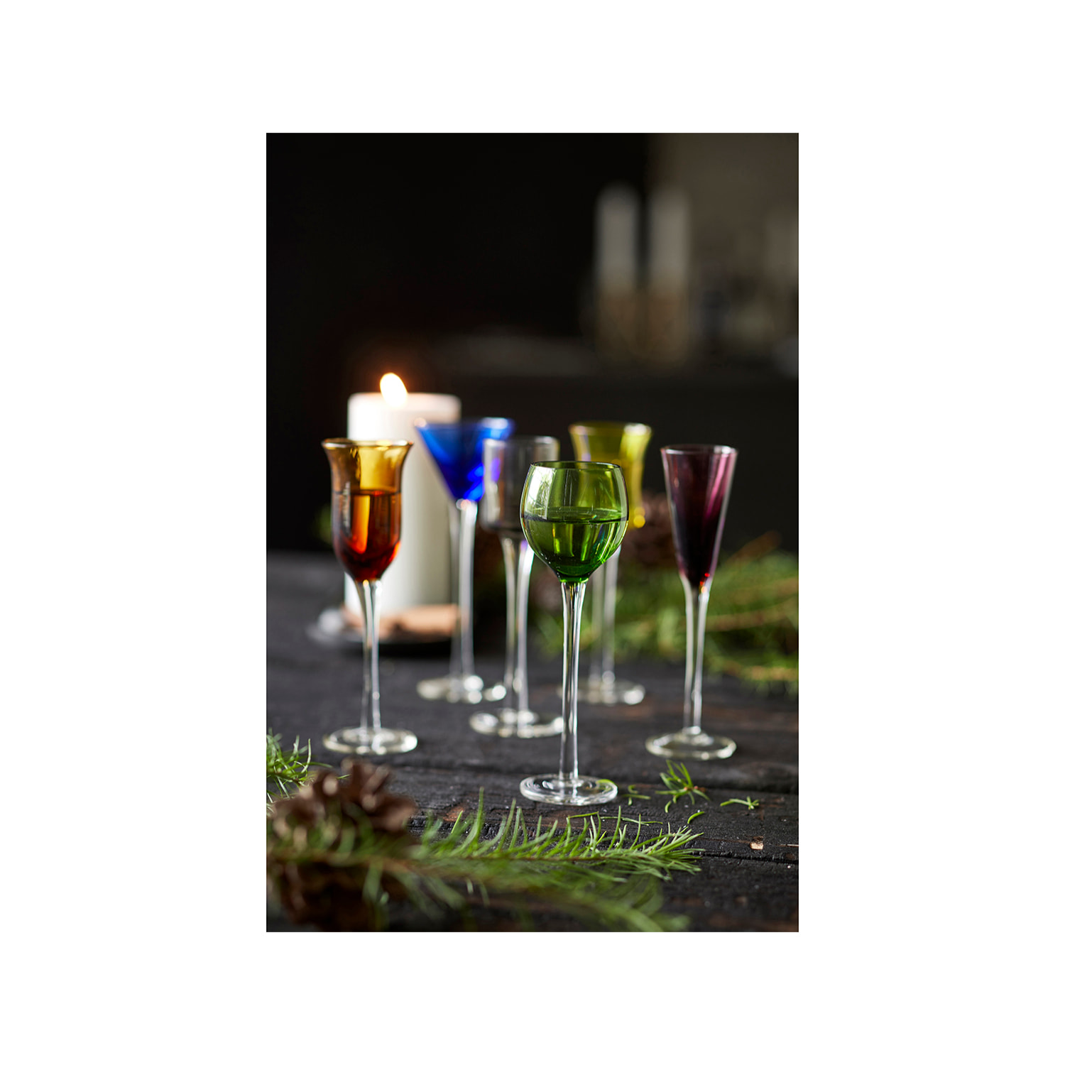 Ensemble de 6 verres à schnaps assortis