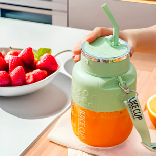 Frullatore portatile elettrico K2 da 800 ml con 10 lame in acciaio, sicurezza tramite doppio clic e batteria ricaricabile.