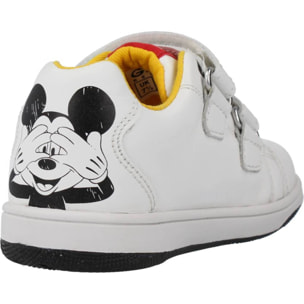 Zapatillas Niño de la marca GEOX  modelo B NEW FLICK BOY A BLANCO