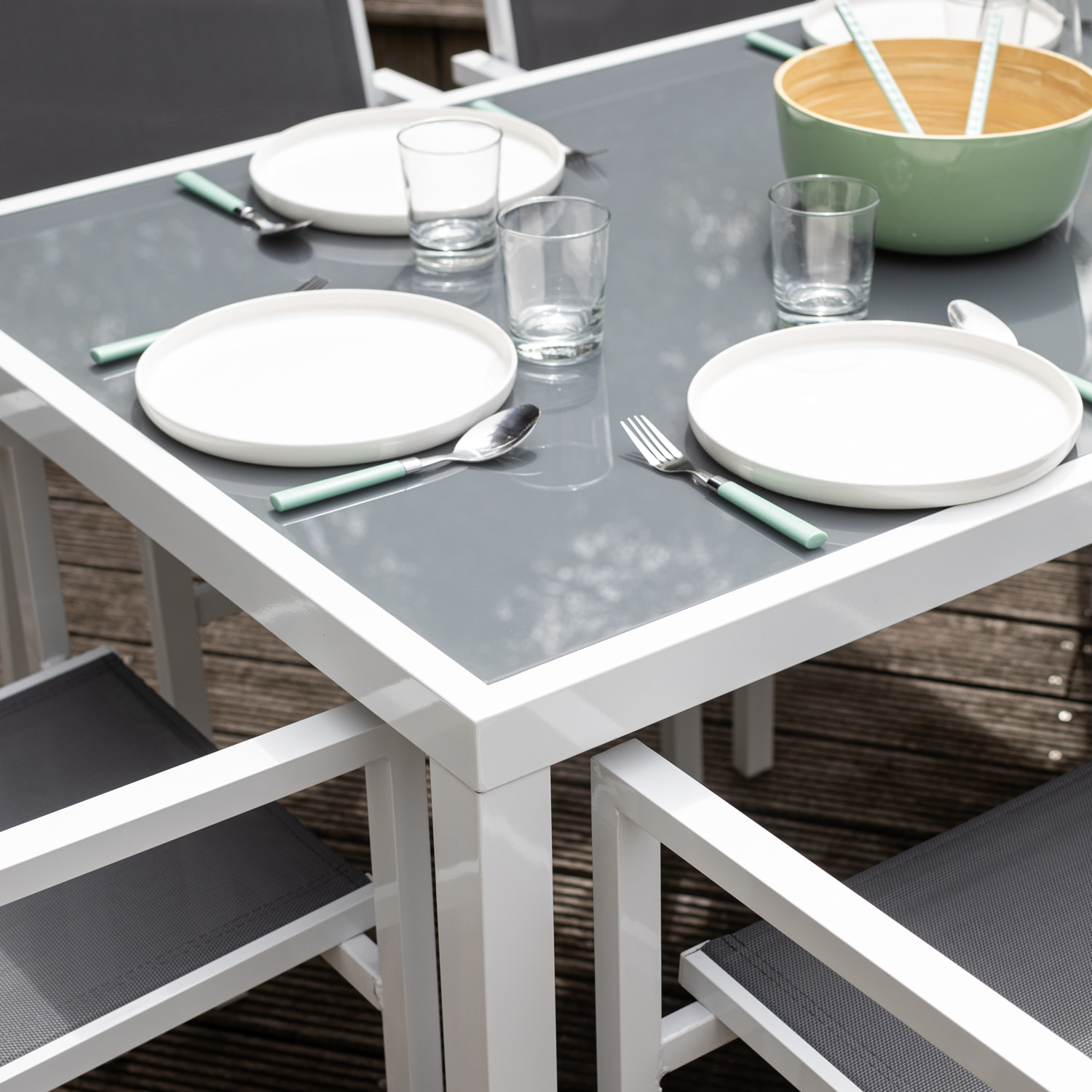 Salon de jardin BERGAMO en textilène gris 6 places - aluminium blanc