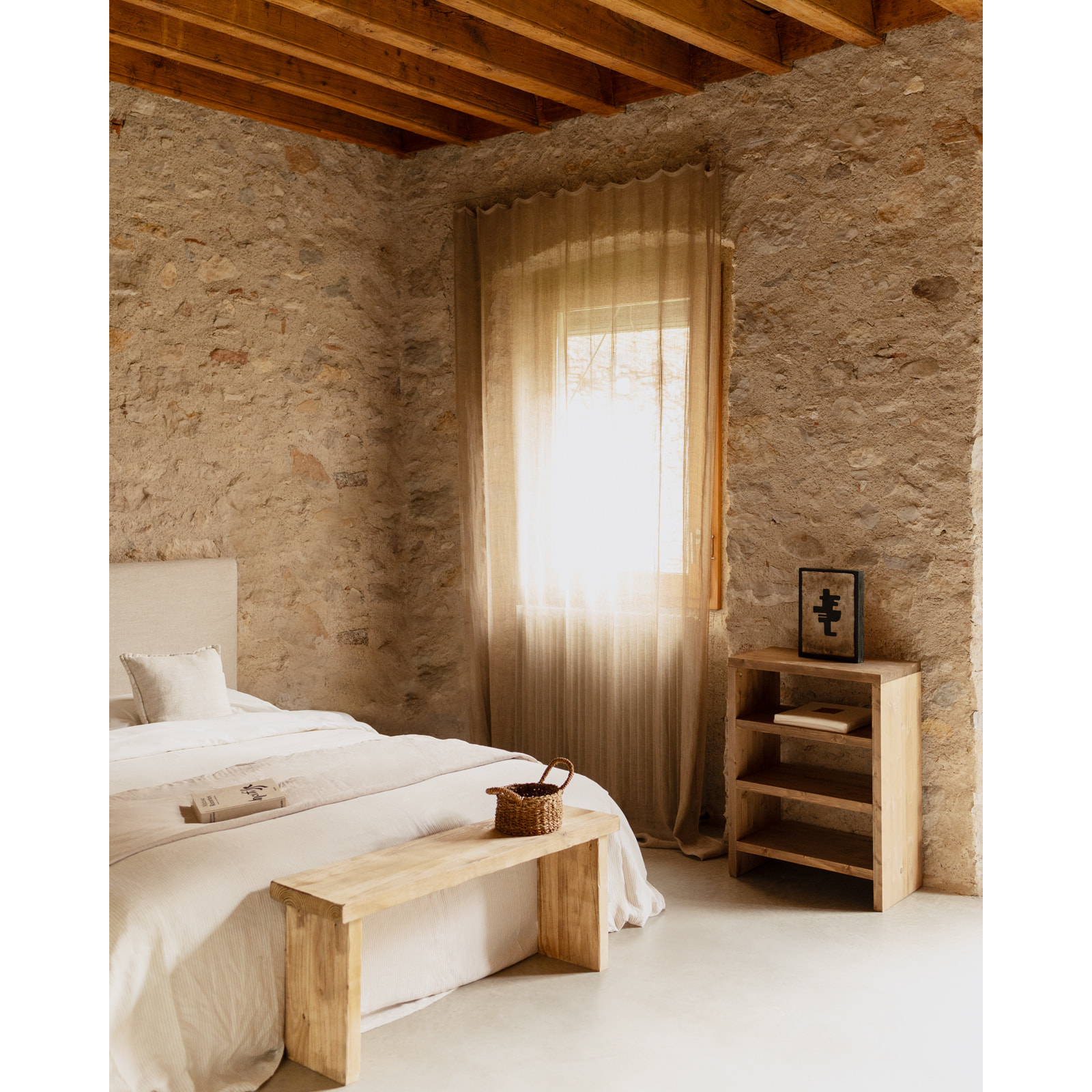 Étagère à chaussures en bois massif ton chêne moyen 80x60cm Hauteur: 80 Longueur: 60 Largeur: 35
