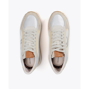 Sneakers con Suola Multitexture e Dettagli in Pelle