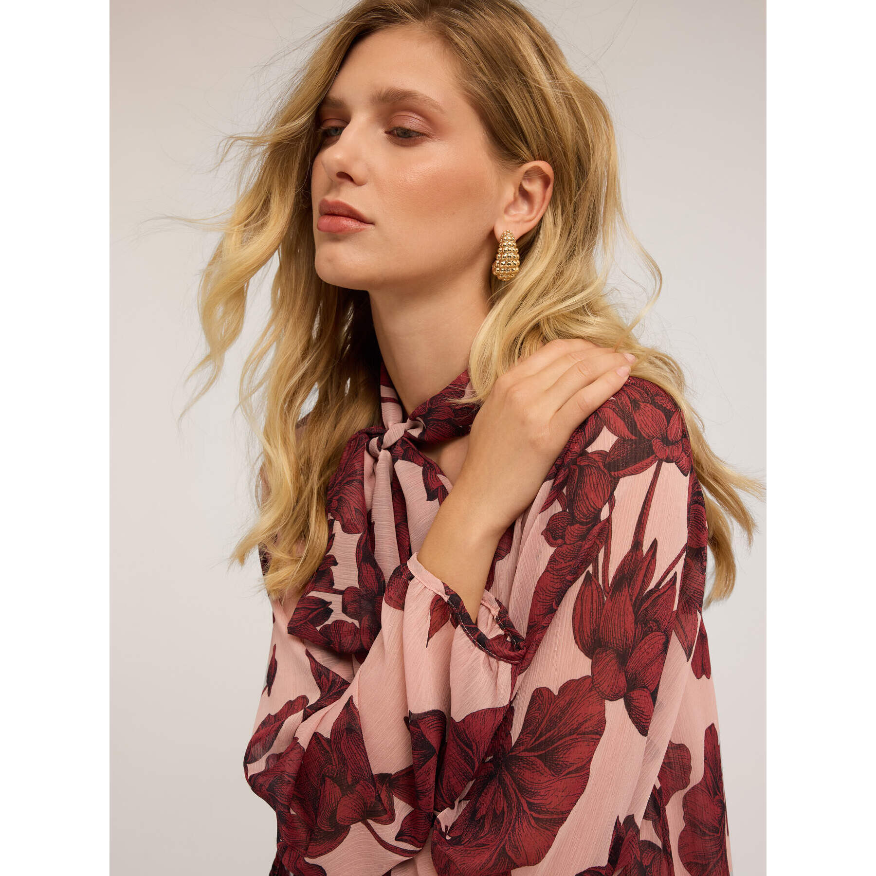 Motivi - Vestido floral en crepé - Rosa cipria