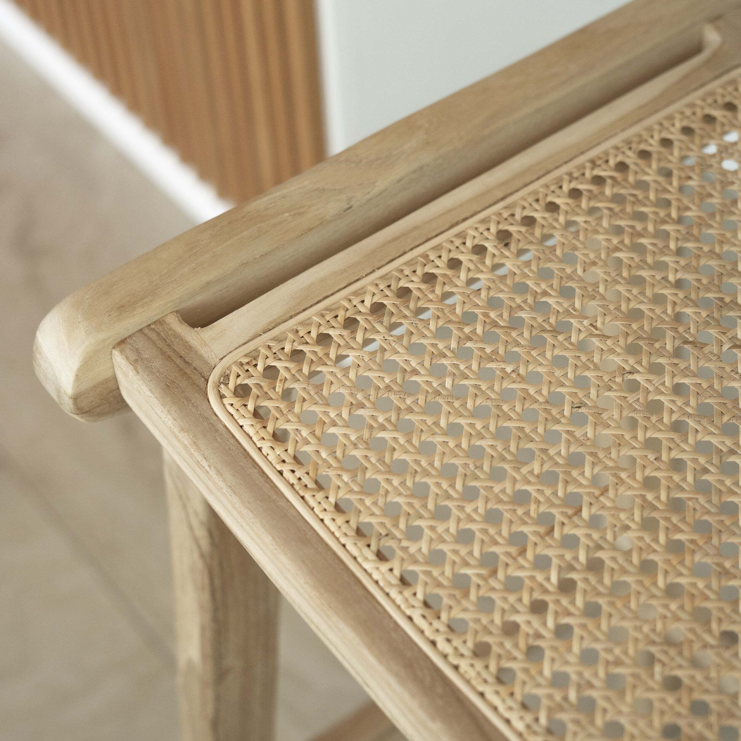 Tabouret pour îlot central 65 cm en teck et cannage - Omaha