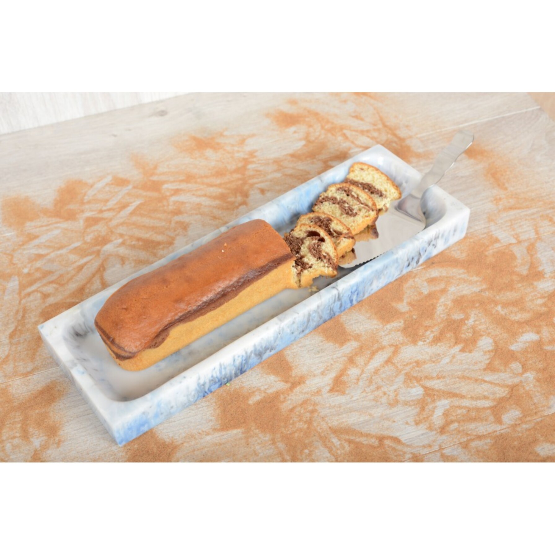 Pelle à tarte argentée