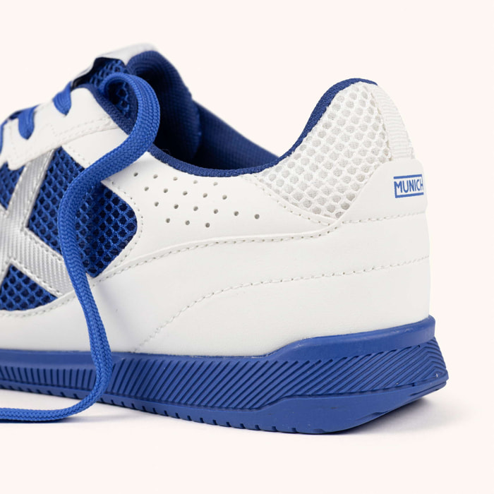 MUNICH DEBUT 05 Zapatillas de Fútbol Sala con Mesh Técnico Blanco y Azul