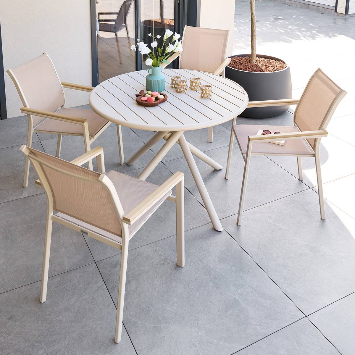 Table de jardin 4 places Nebullia D105cm argile